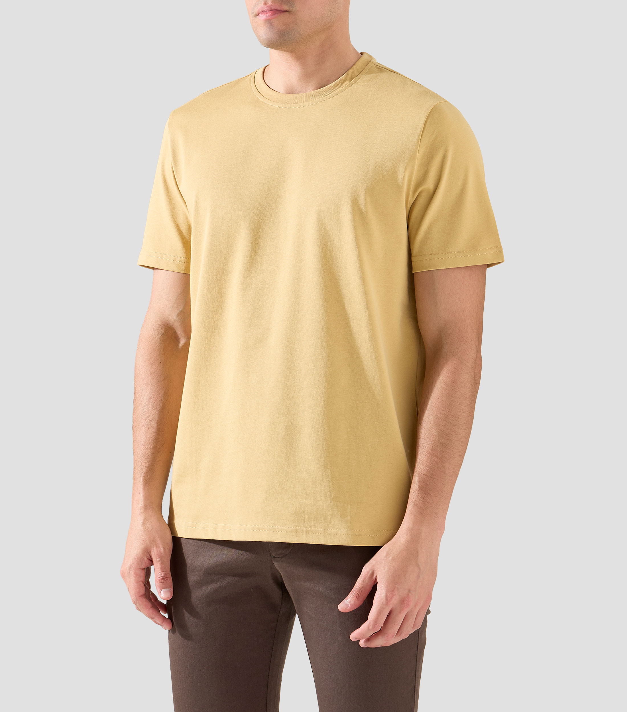 Playera de cuello redondo con manga corta lisa Hombre